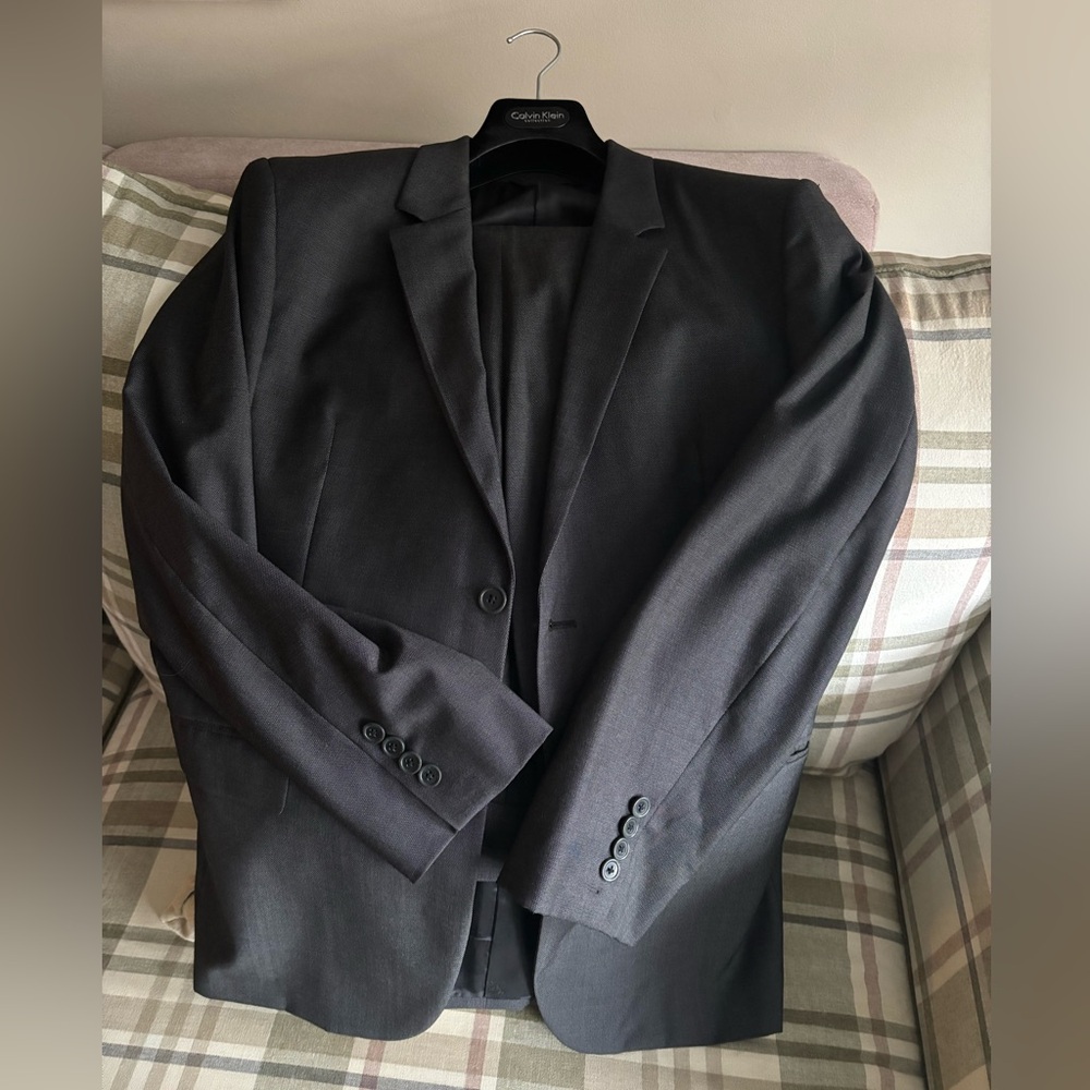 Calvin Klein Charcoal Men's full Suit